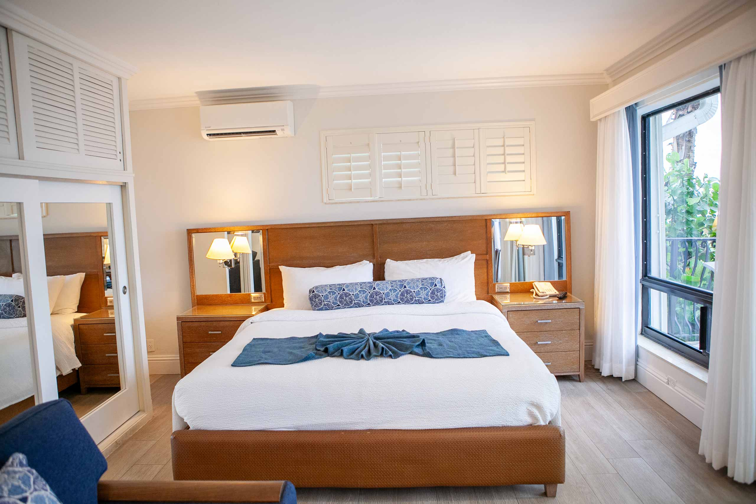 Room 26 — Efficiency, Ocean Front Grandview