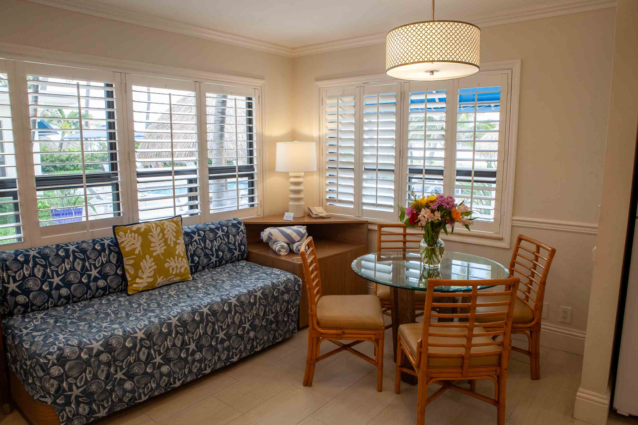 Room 32 — Sea Foam Suite, Ocean Front